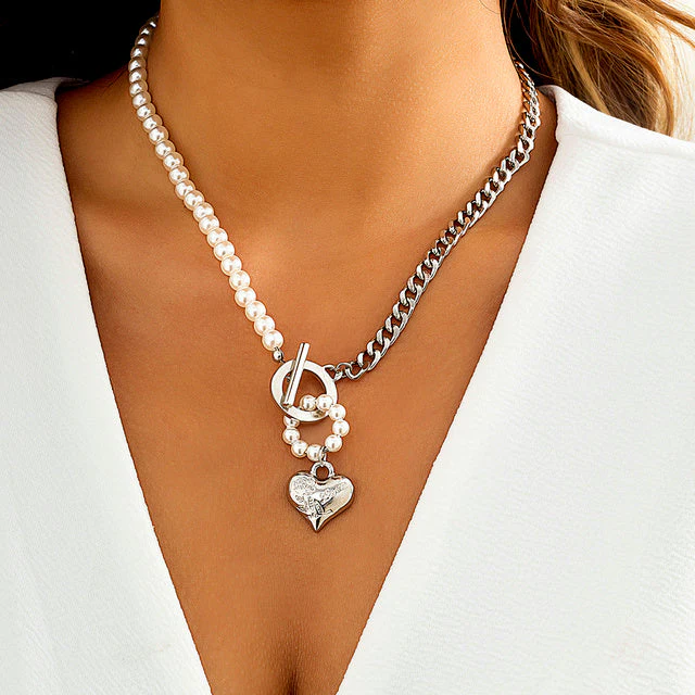 Goth Baroque Pearl Coin Portrait Pendant Necklace for Women Vintage Aesthetic Jewelry - Image 2